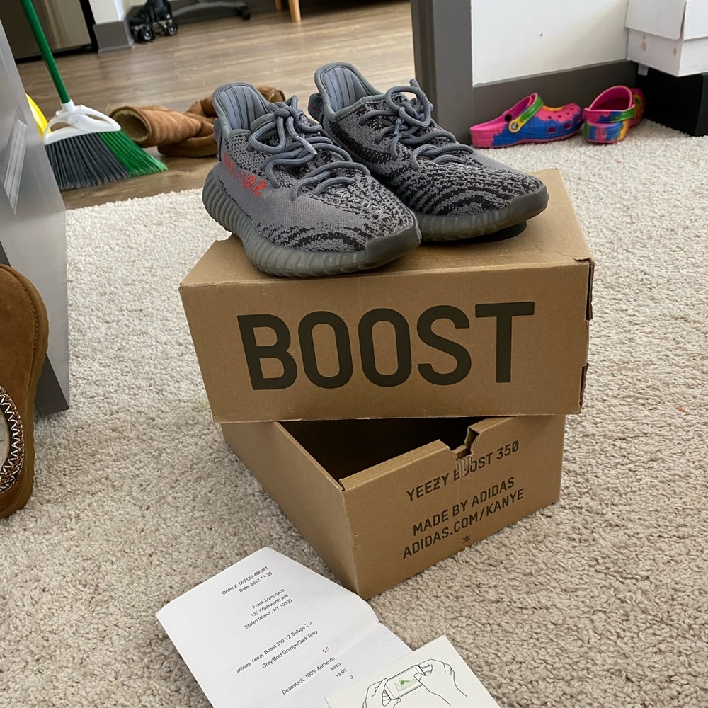 Yeezy Boost 350 V2